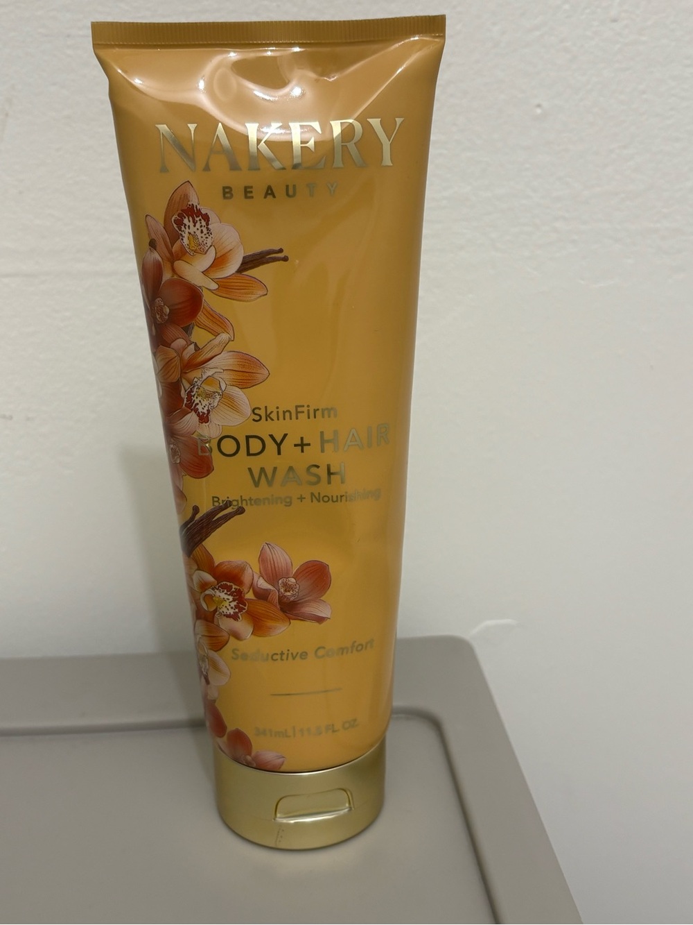 Nakery Beauty SkinFirm Body + Hair Wash - Gold